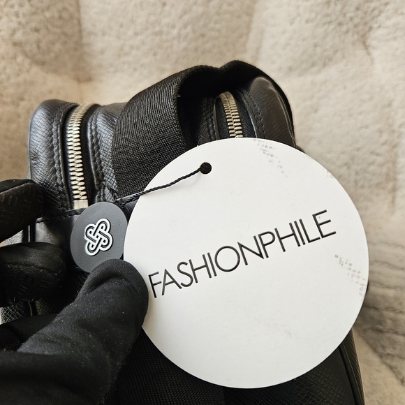 Louis Vuitton messenger bag - Picture 9 of 12